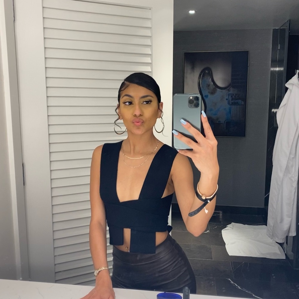 BLACK WRAP TOP - Picture 9 of 9